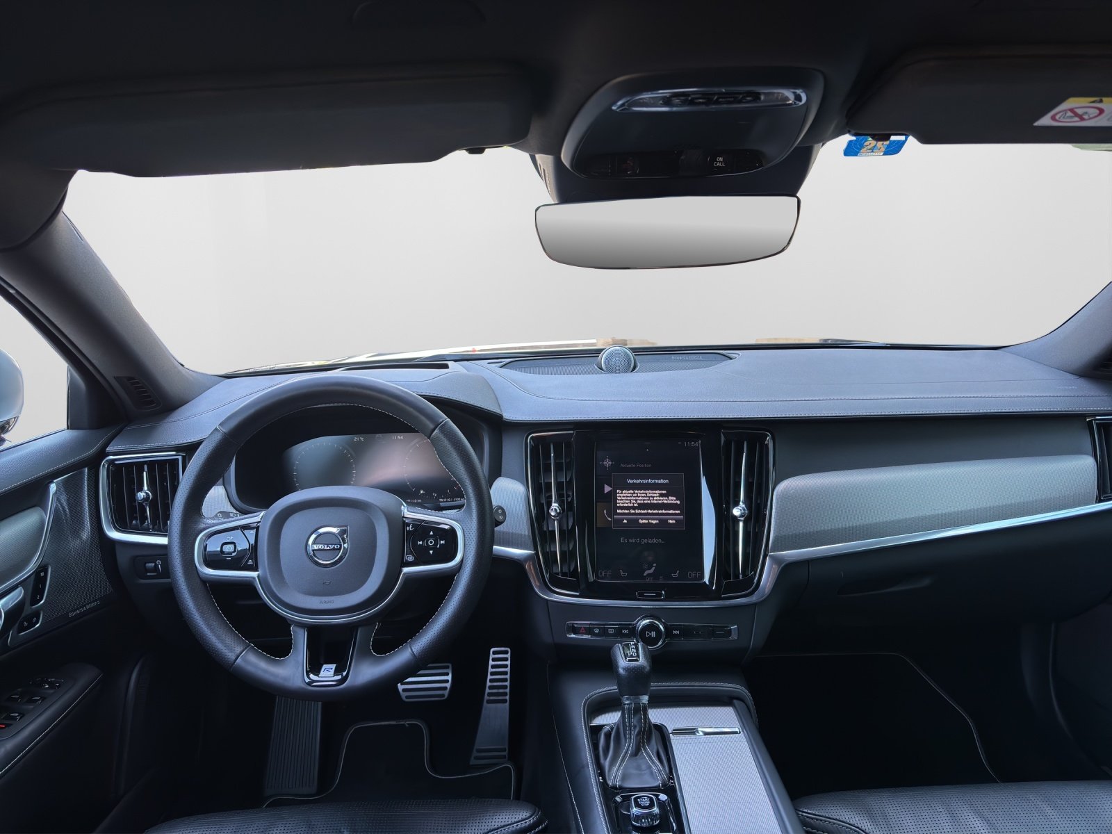 VOLVO V90 2.0 T6 R-Design AWD, Benzin, Occasion / Gebraucht, Automatik - 6
