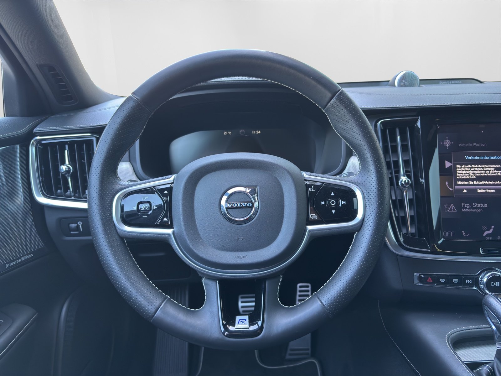 VOLVO V90 2.0 T6 R-Design AWD, Benzin, Occasion / Gebraucht, Automatik - 7