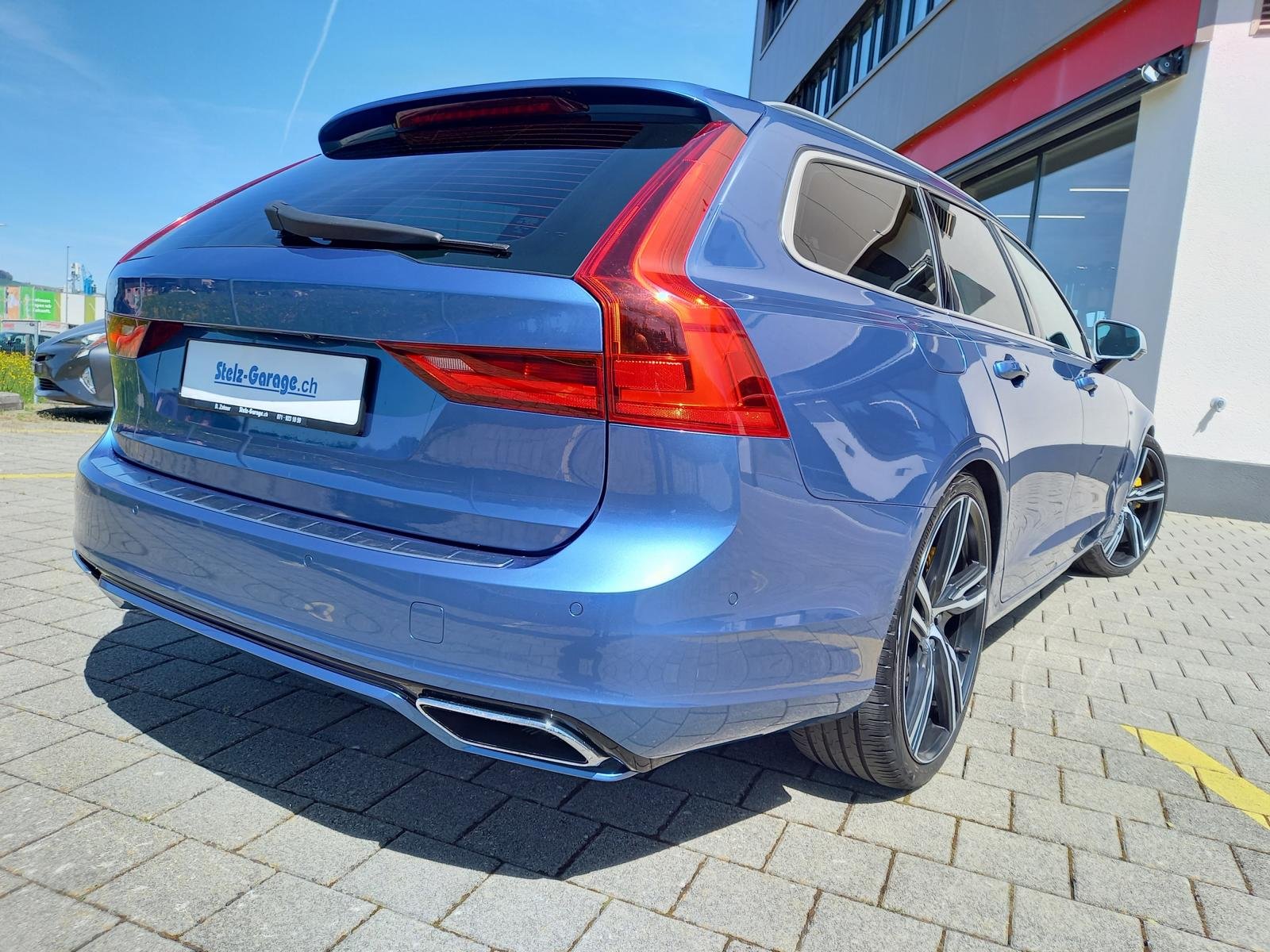 VOLVO V90 2.0 T6 R-Design AWD, Essence, Occasion / Utilisé, Automatique - 2