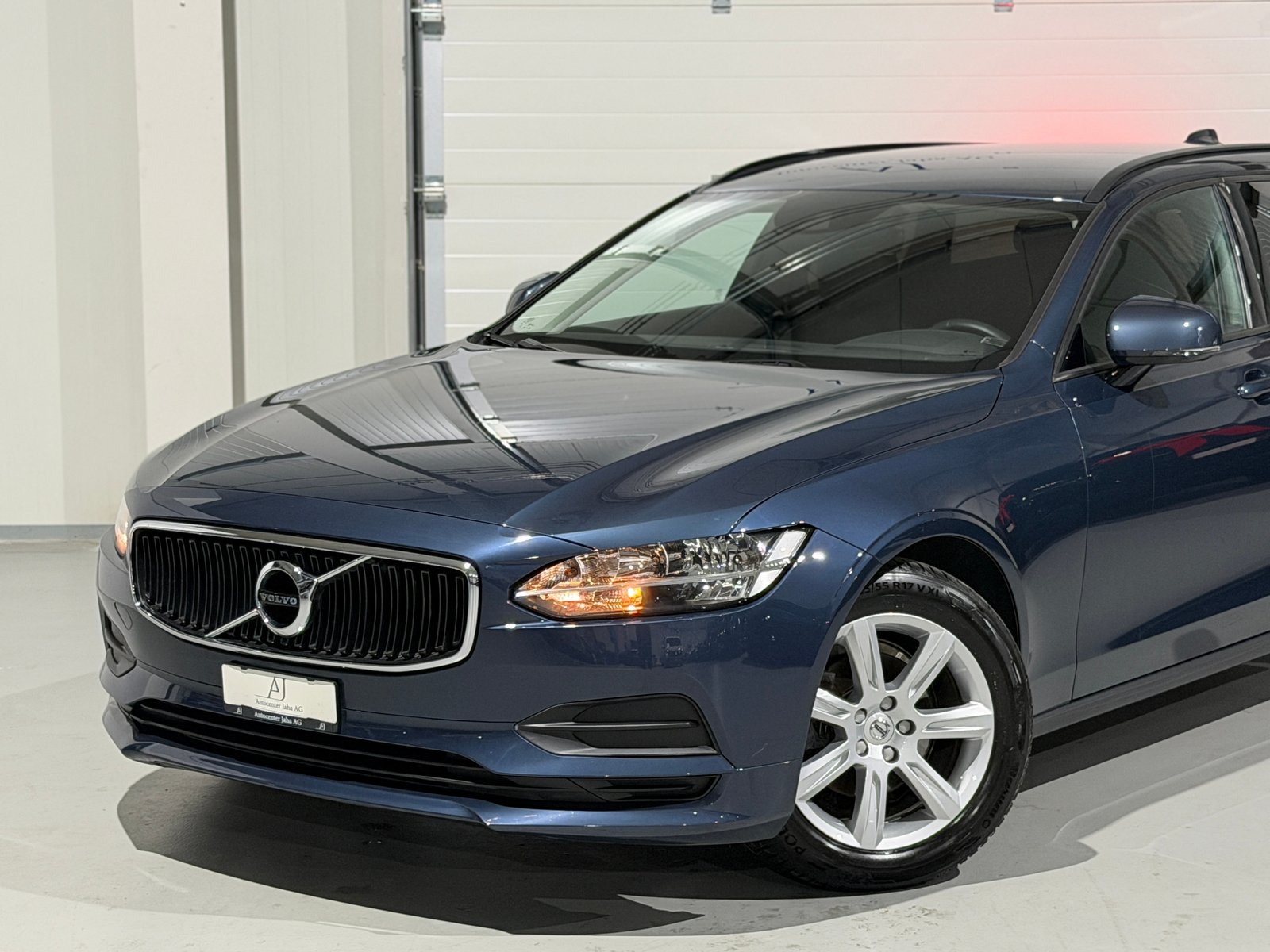 VOLVO V90 D4 Momentum Geartronic, Diesel, Occasion / Gebraucht, Automatik - 2
