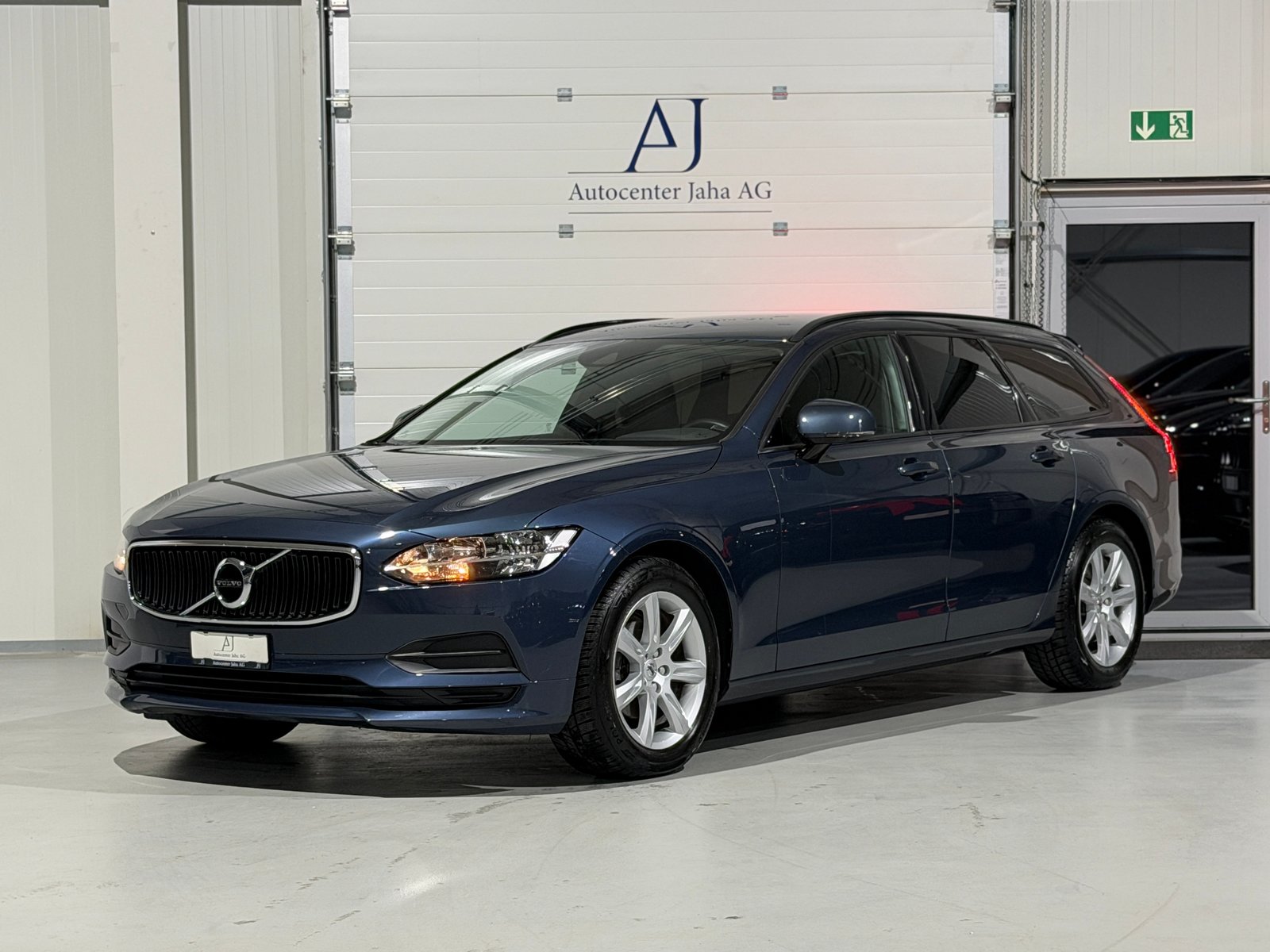 VOLVO V90 D4 Momentum Geartronic, Diesel, Occasion / Gebraucht, Automatik - 3