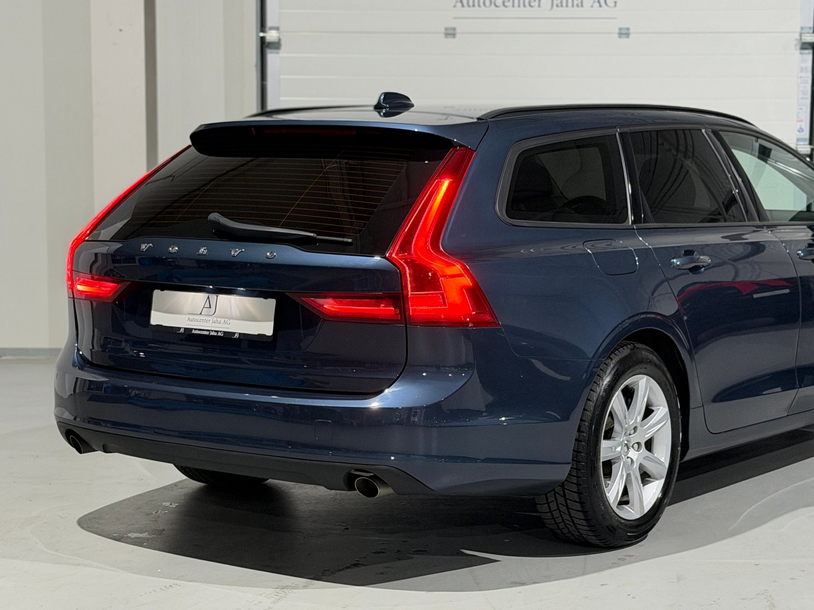 VOLVO V90 D4 Momentum Geartronic, Diesel, Occasion / Gebraucht, Automatik - 6
