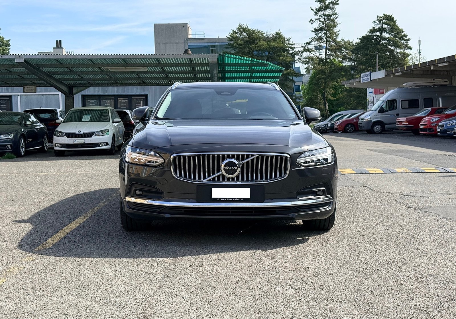VOLVO V90 B6 AWD Benzin Mild Hybrid Inscription Geartronic, Mild-Hybrid Petrol/Electric, Second hand / Used, Automatic - 2