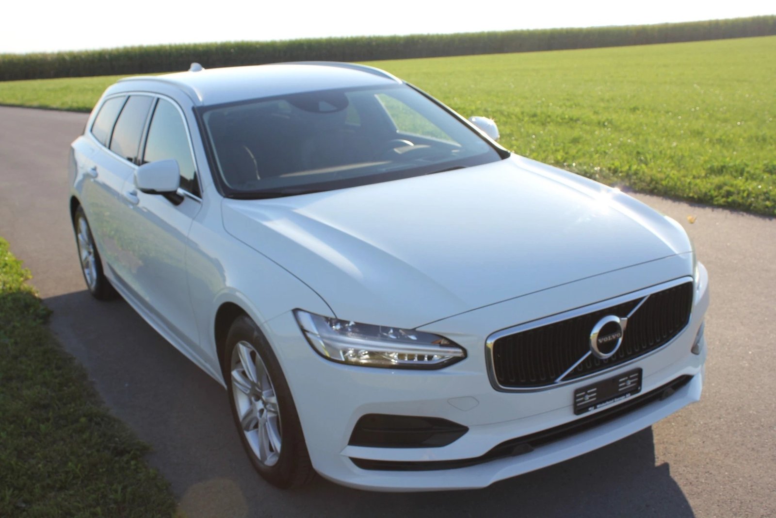 VOLVO V90 D4 Geartronic, Diesel, Occasion / Utilisé, Automatique - 2