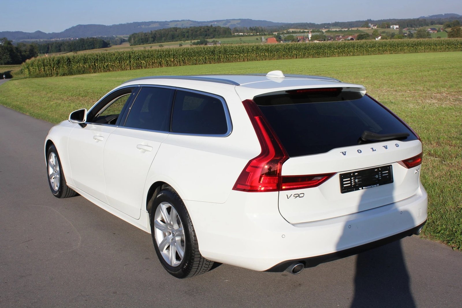VOLVO V90 D4 Geartronic, Diesel, Occasion / Utilisé, Automatique - 4