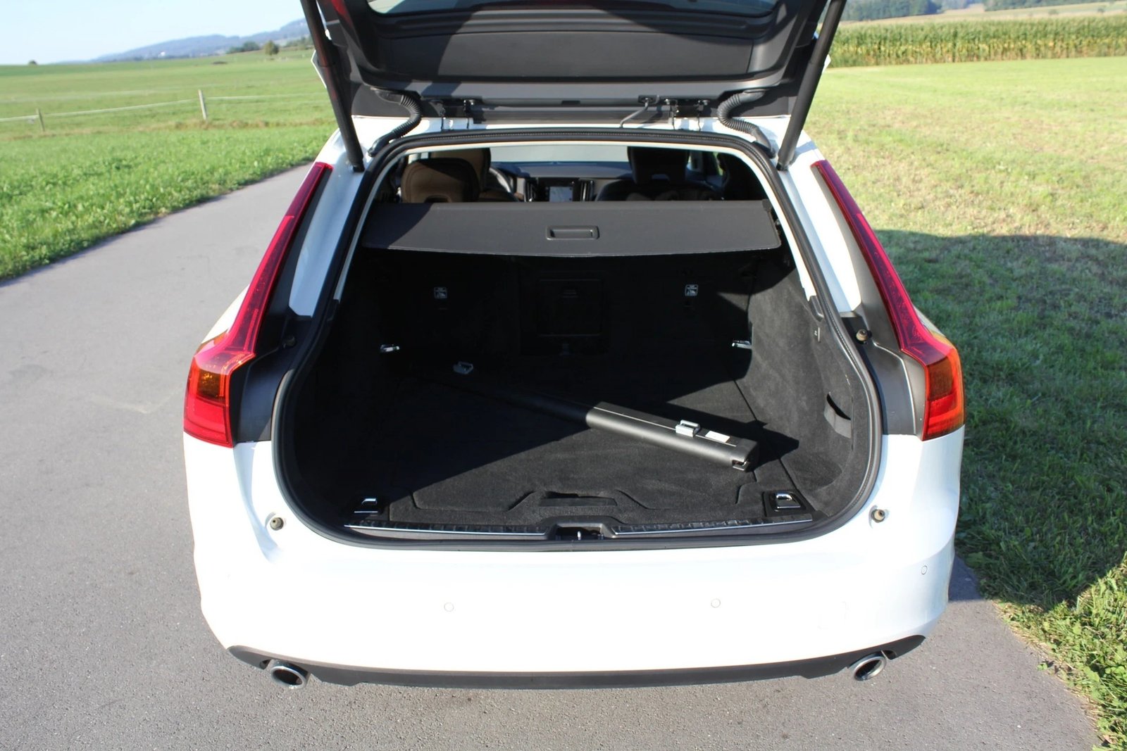 VOLVO V90 D4 Geartronic, Diesel, Occasion / Utilisé, Automatique - 6