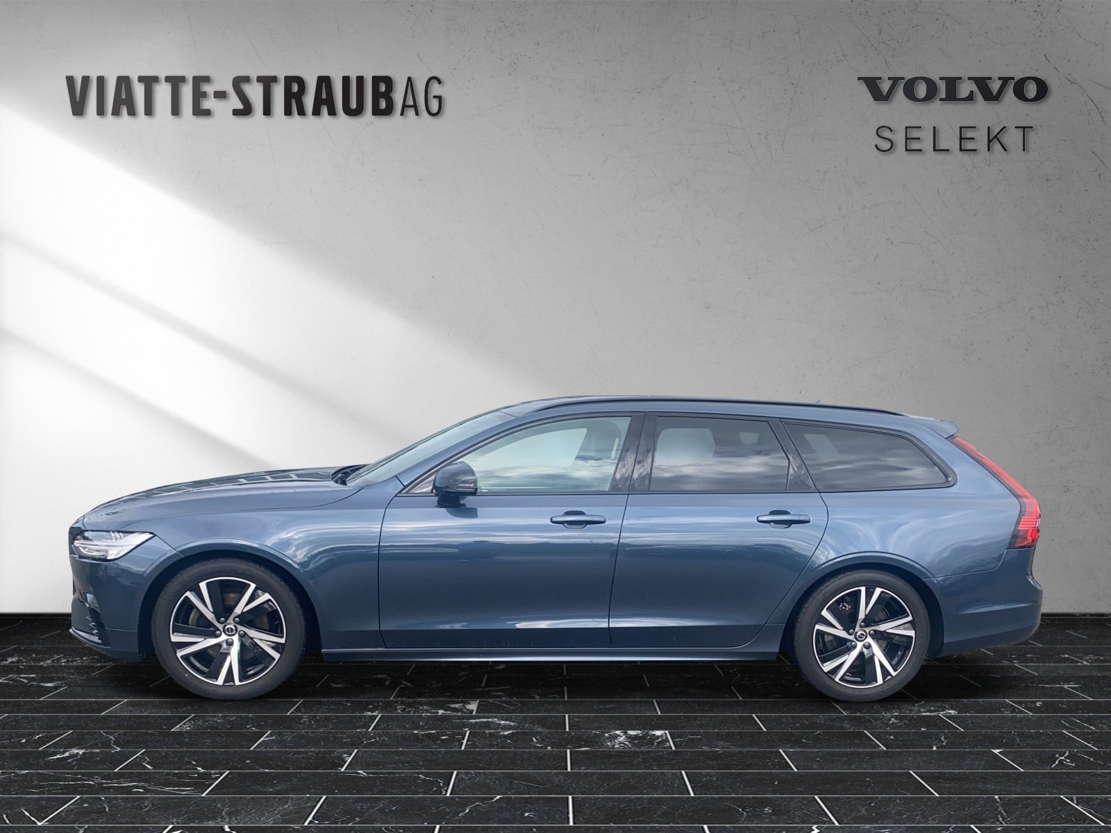 VOLVO V90 2.0 B5 R-Design AWD, Hybride Léger Diesel/Électricité, Occasion / Utilisé, Automatique - 2