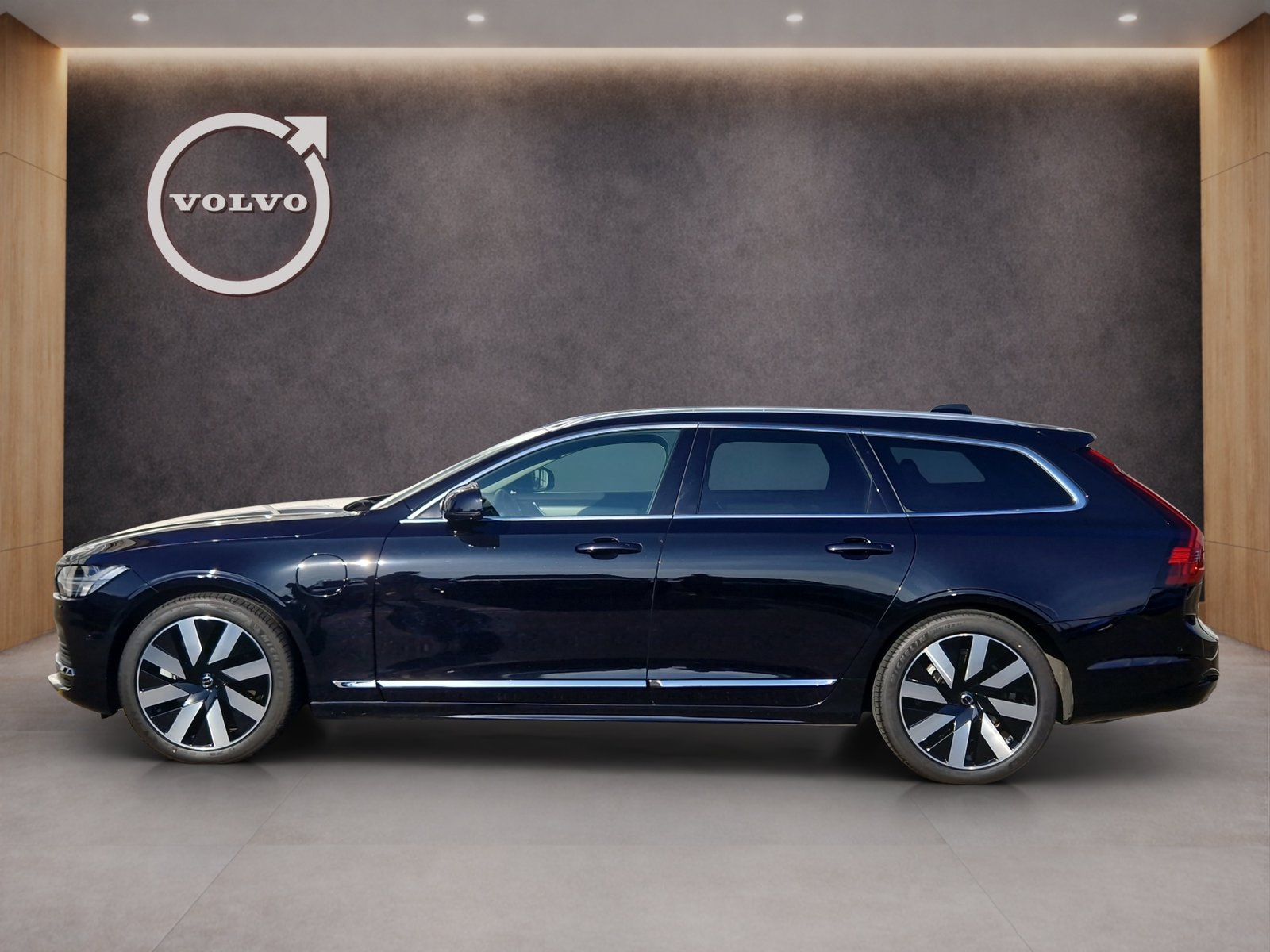 VOLVO V90 2.0 T6 TE Ultra Bright eAWD, Plug-in-Hybrid Benzin/Elektro, Occasion / Gebraucht, Automatik - 3