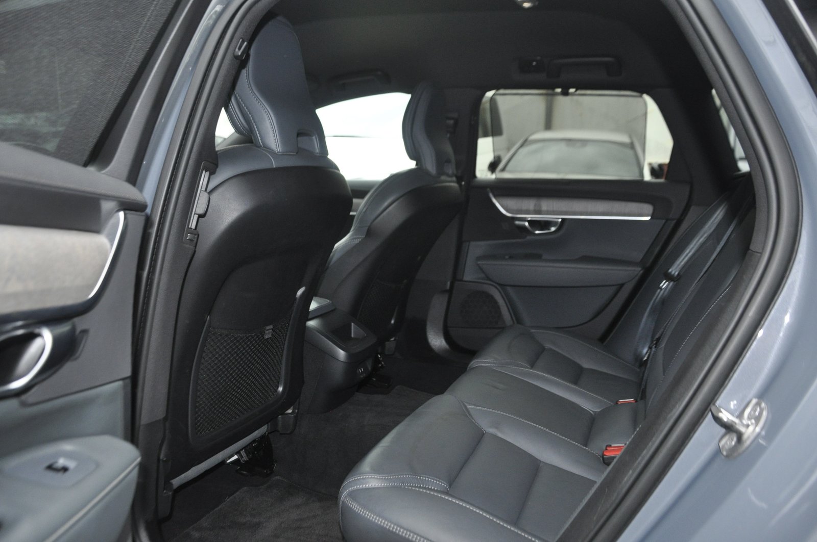 VOLVO V90 B5 AWD Diesel Mild Hybrid Inscription Geartronic I, Hybride Léger Diesel/Électricité, Occasion / Utilisé, Automatique - 7