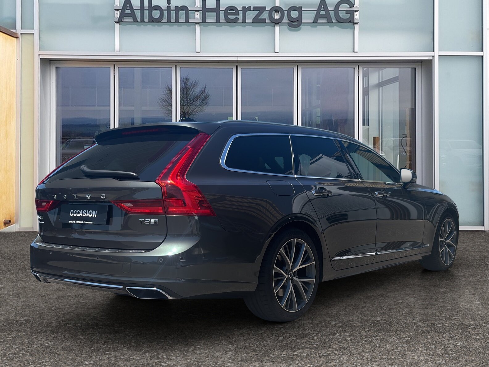 VOLVO V90 2.0 T8 TE Inscription AWD, Plug-in-Hybrid Benzin/Elektro, Occasion / Gebraucht, Automatik - 4