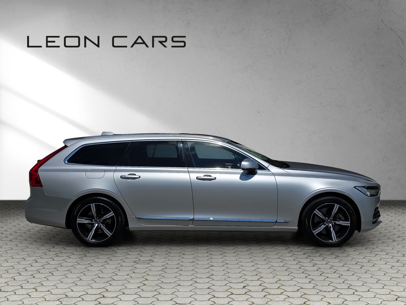VOLVO V90 D5 AWD Inscription Geartronic Powerpulse, Diesel, Occasion / Gebraucht, Automatik - 4