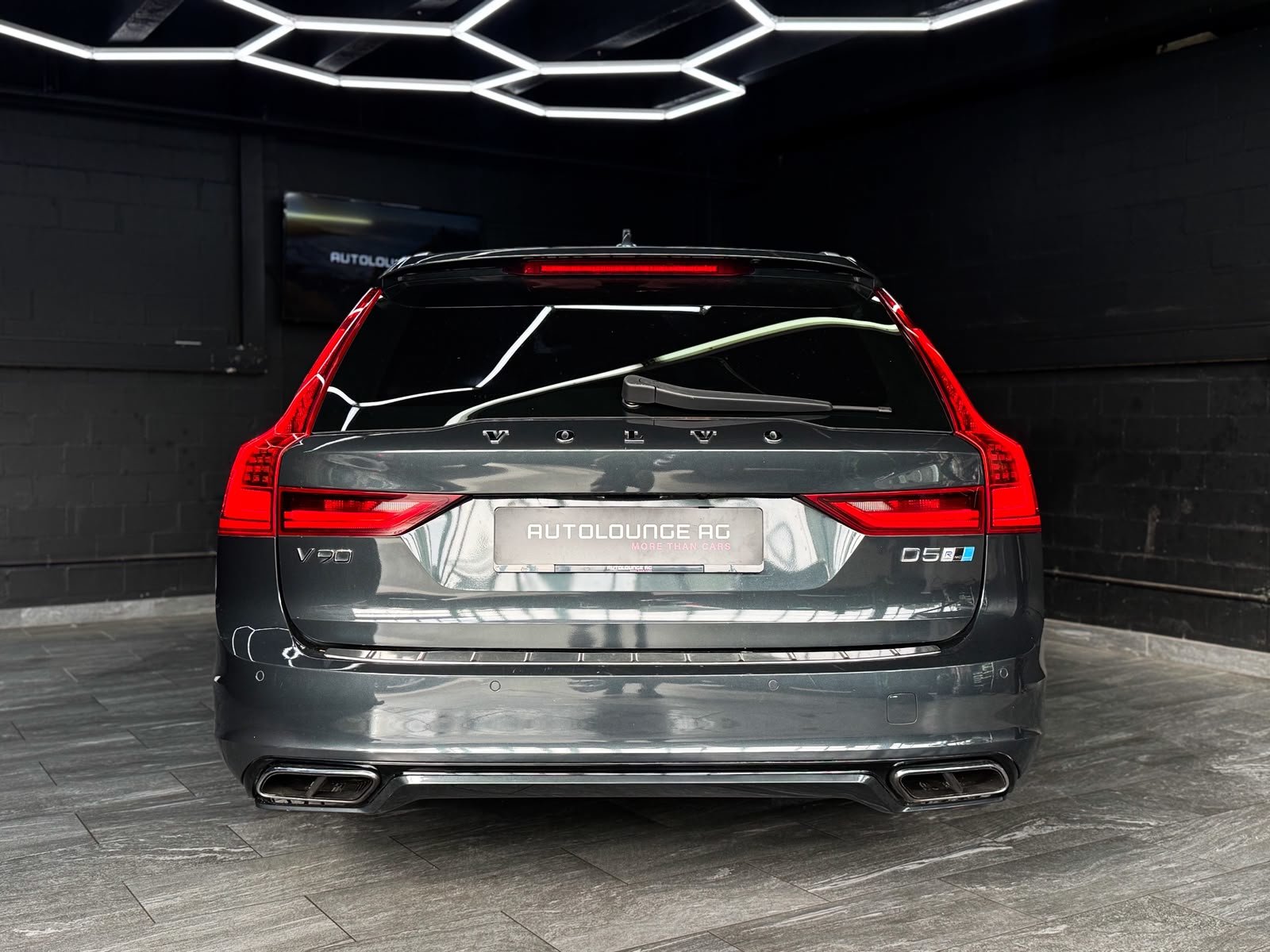 VOLVO V90 D5 AWD R-Design Geartronic Powerpulse, Diesel, Occasion / Utilisé, Automatique - 5