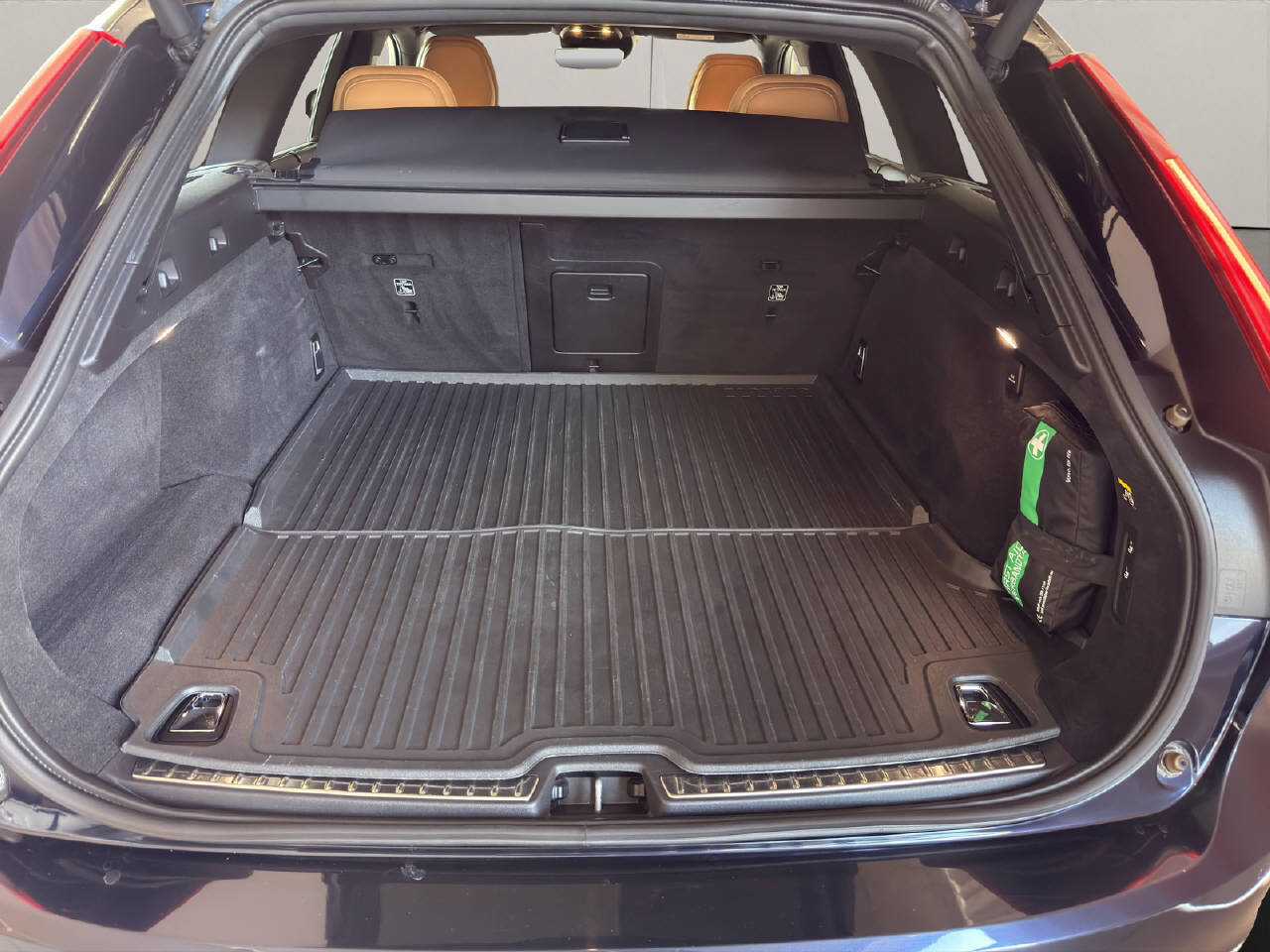 VOLVO V90 2.0 T6 Inscription AWD, Benzina, Occasioni / Usate, Automatico - 7