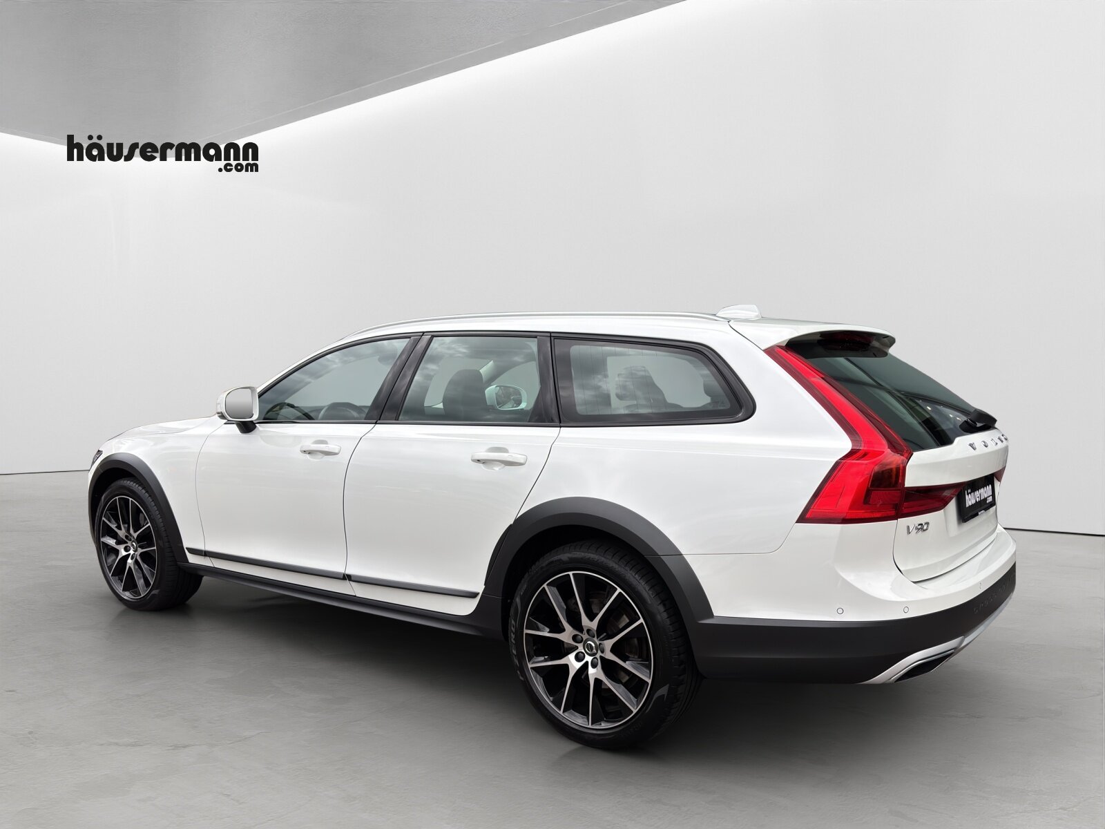 VOLVO V90 Cross Country 2.0 D5 Pro AWD, Diesel, Occasioni / Usate, Automatico - 3