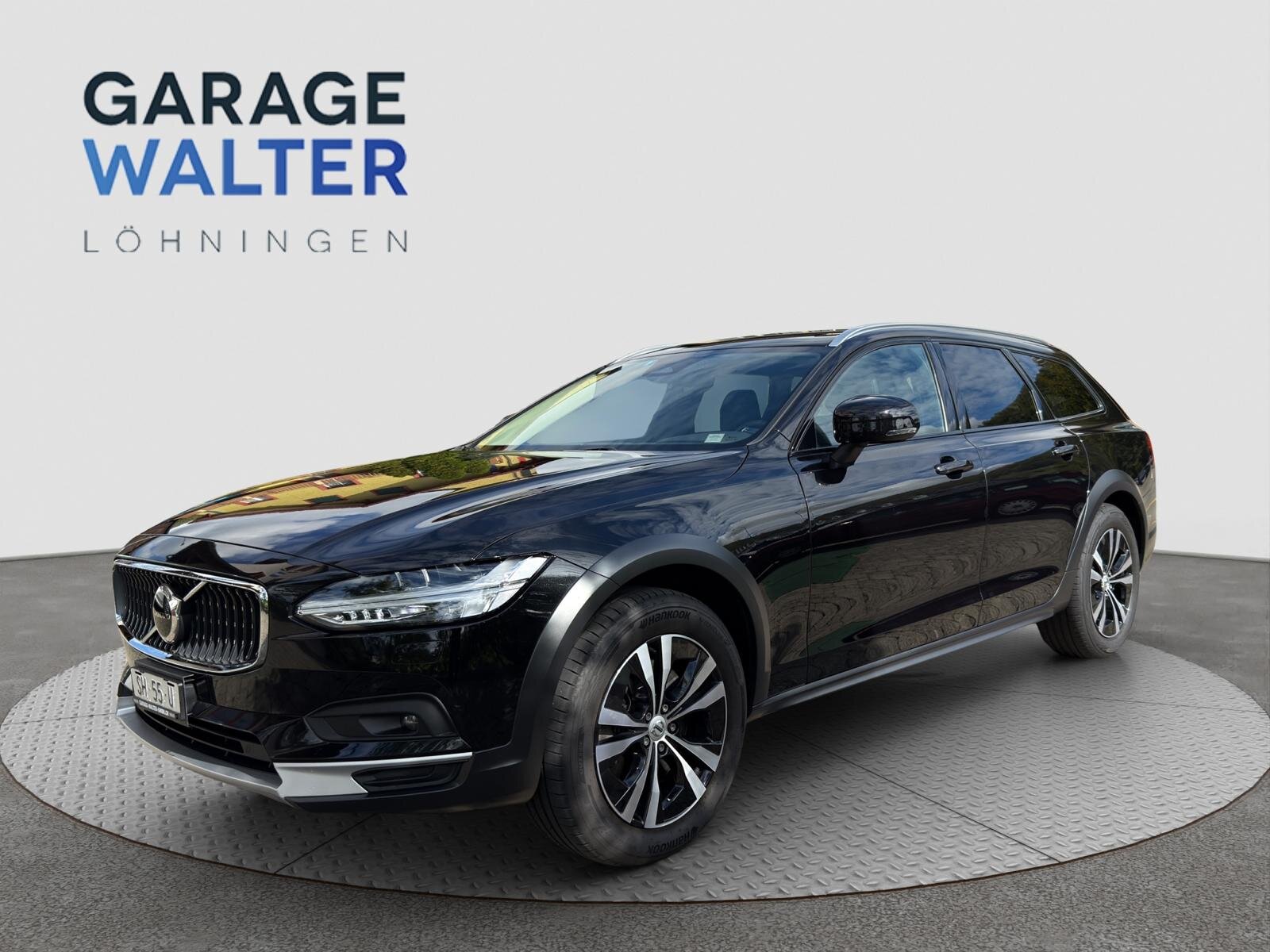 VOLVO V90 Cross Country B5 Diesel MHD Momentum AWD Geartronic