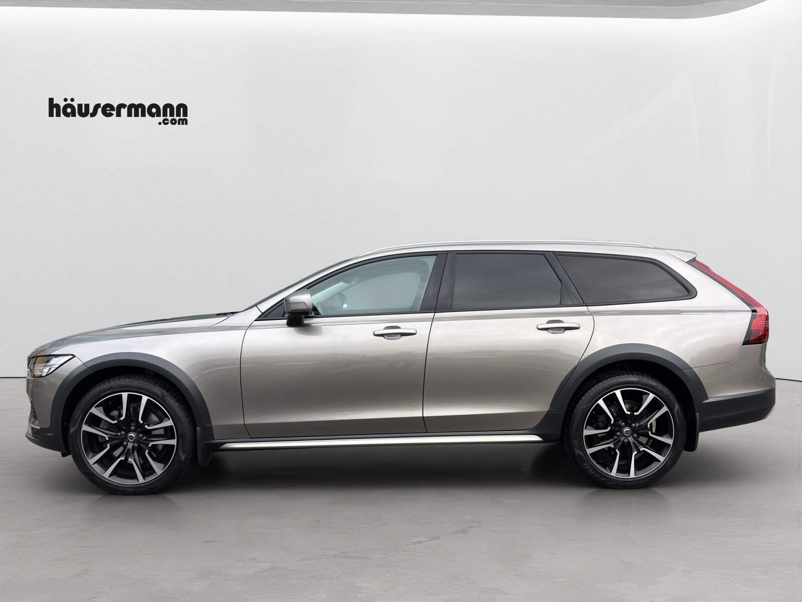 VOLVO V90 Cross Country 2.0 D5 AWD, Diesel, Occasion / Gebraucht, Automatik - 2
