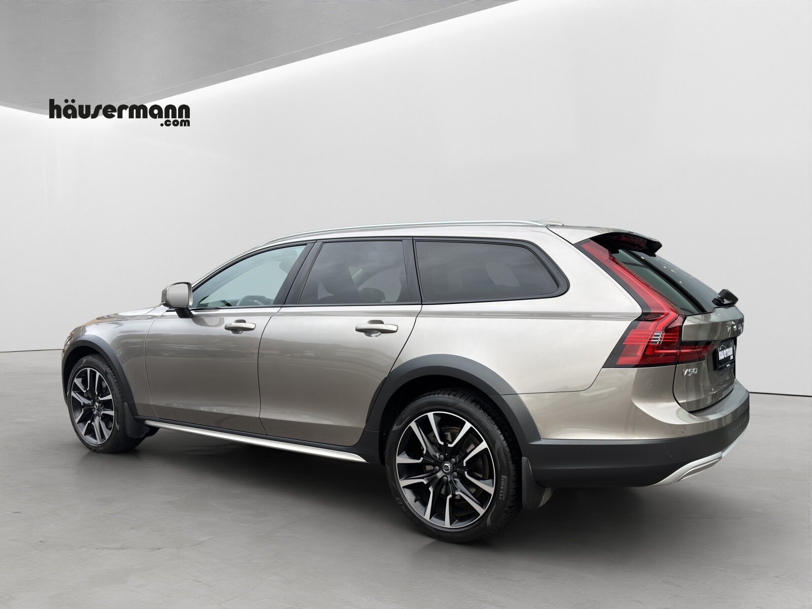 VOLVO V90 Cross Country 2.0 D5 AWD, Diesel, Occasion / Gebraucht, Automatik - 3