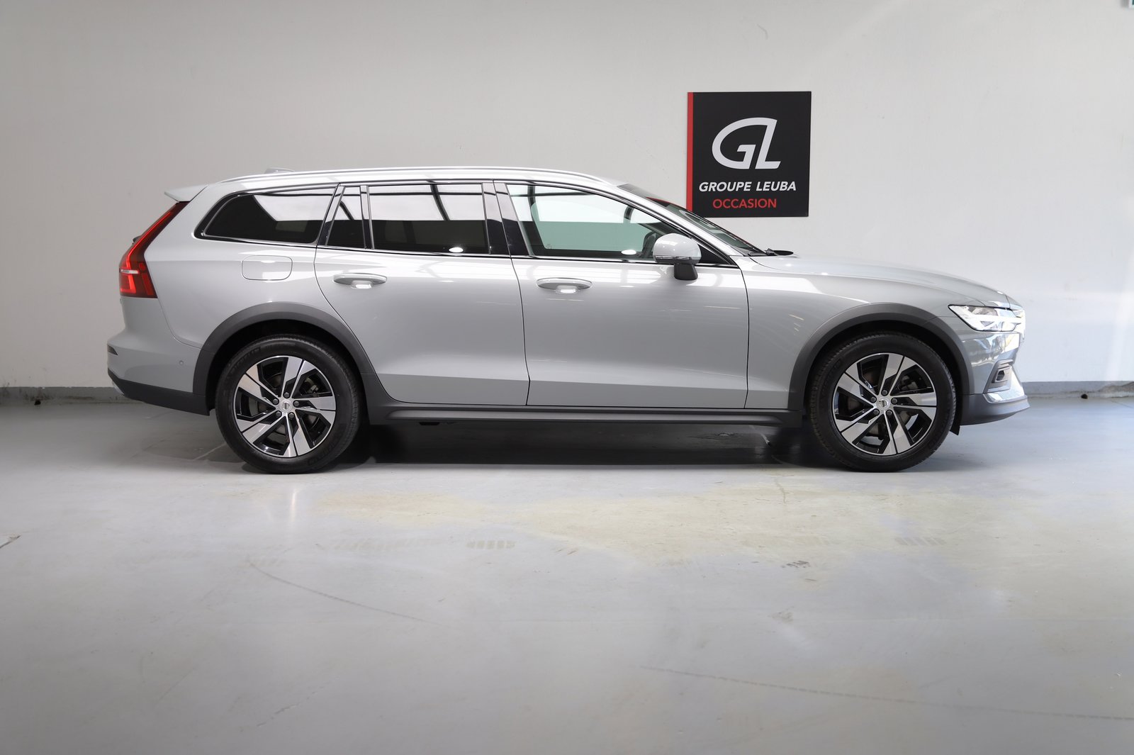 VOLVO Volvo V60 Cross Country 2.0 B4 Core AWD, Benzina, Occasioni / Usate, Automatico - 7