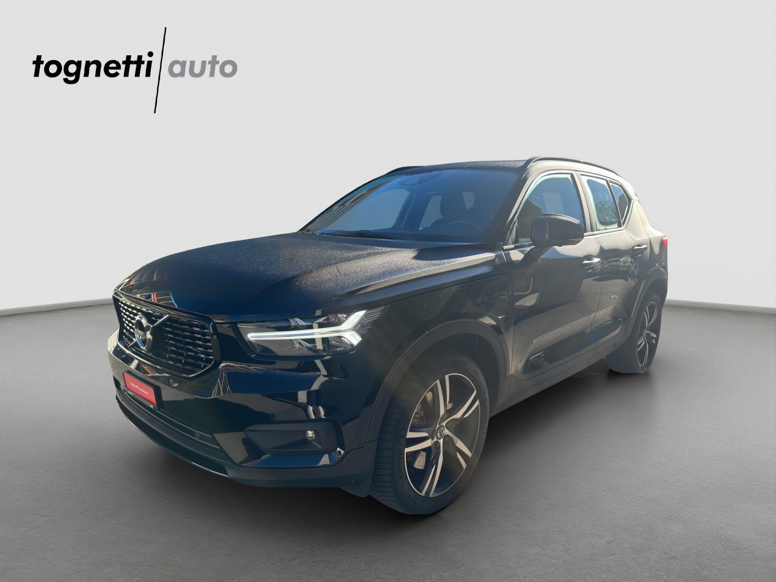 VOLVO XC40 T4 TwER-Design