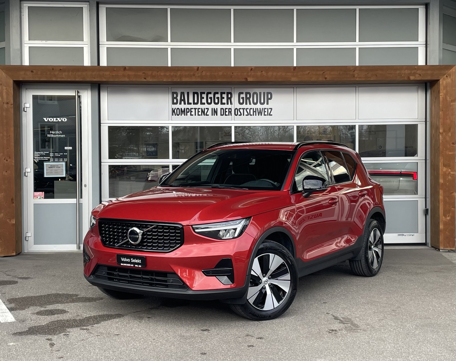 VOLVO XC40