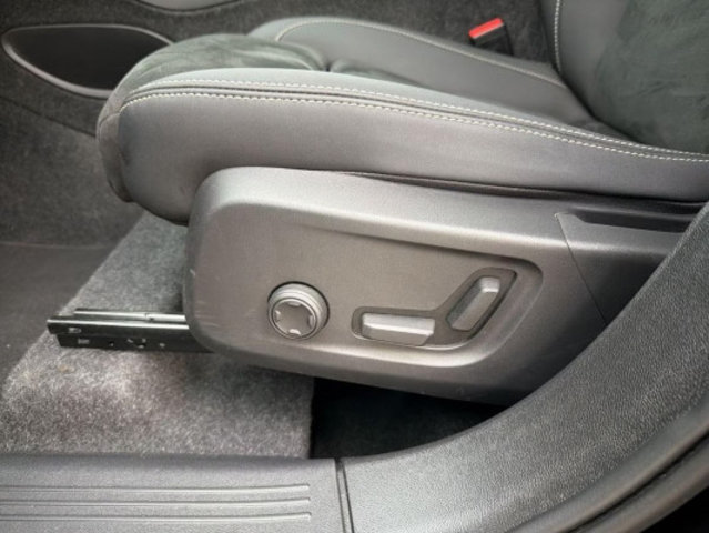 VOLVO XC40 B4 B Ultra Black Ed, Benzina, Occasioni / Usate, Automatico - 7