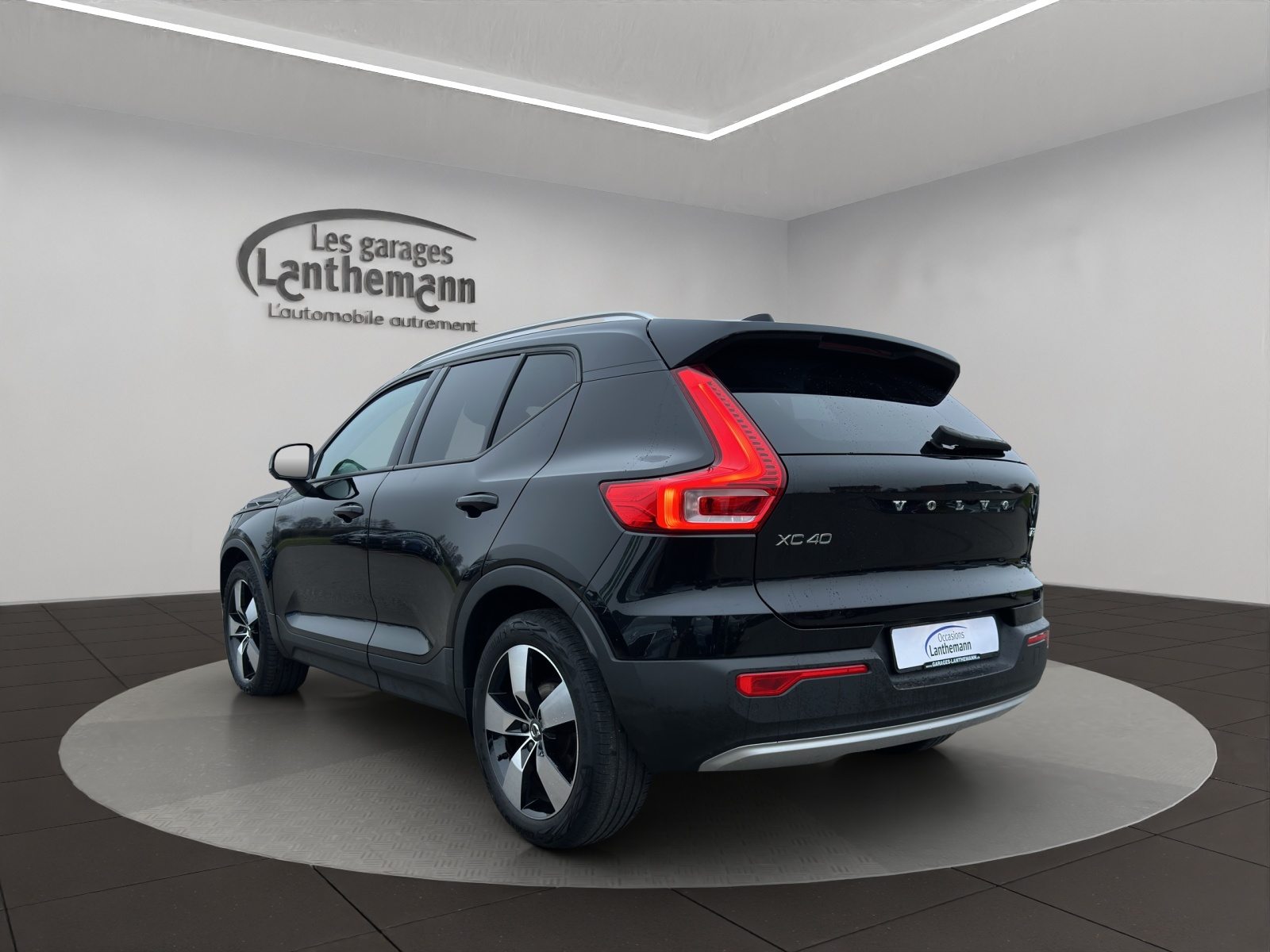 VOLVO XC40 T3 XCITE, Benzin, Occasion / Gebraucht, Automatik - 3