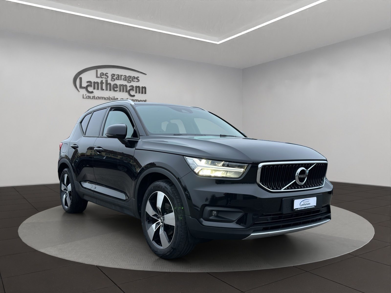 VOLVO XC40 T3 XCITE, Benzin, Occasion / Gebraucht, Automatik - 6