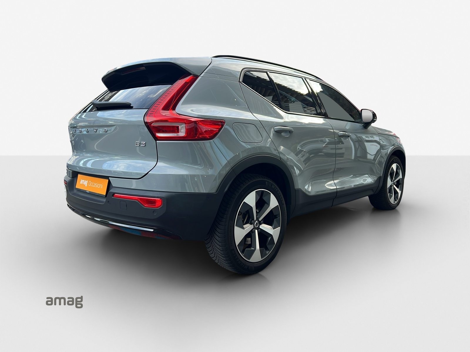 VOLVO XC40 B3 MHD Plus Dark, Essence, Occasion / Utilisé, Automatique - 5
