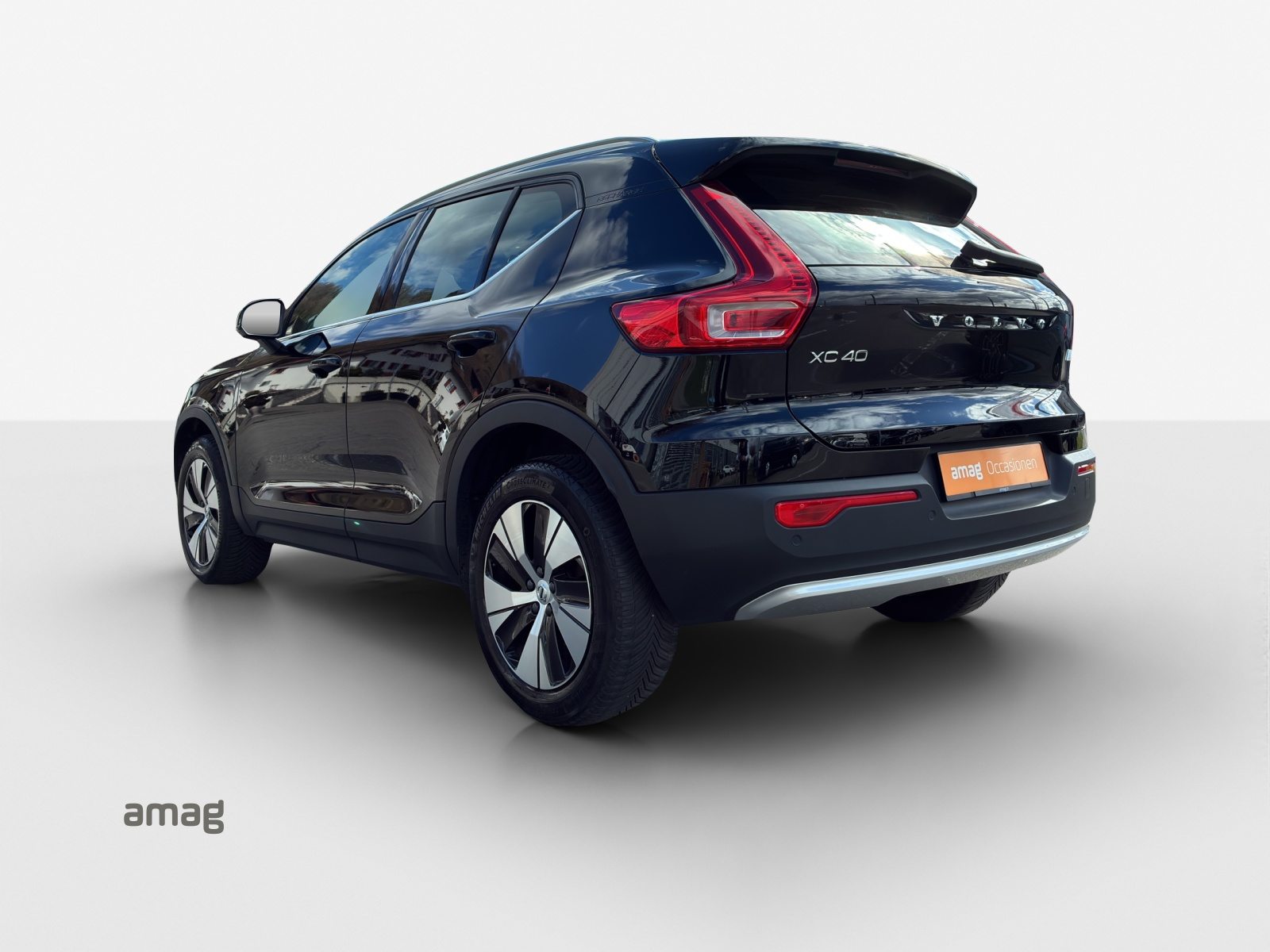 VOLVO XC40 T4 PHEV Essential, Petrol, Second hand / Used, Automatic - 3