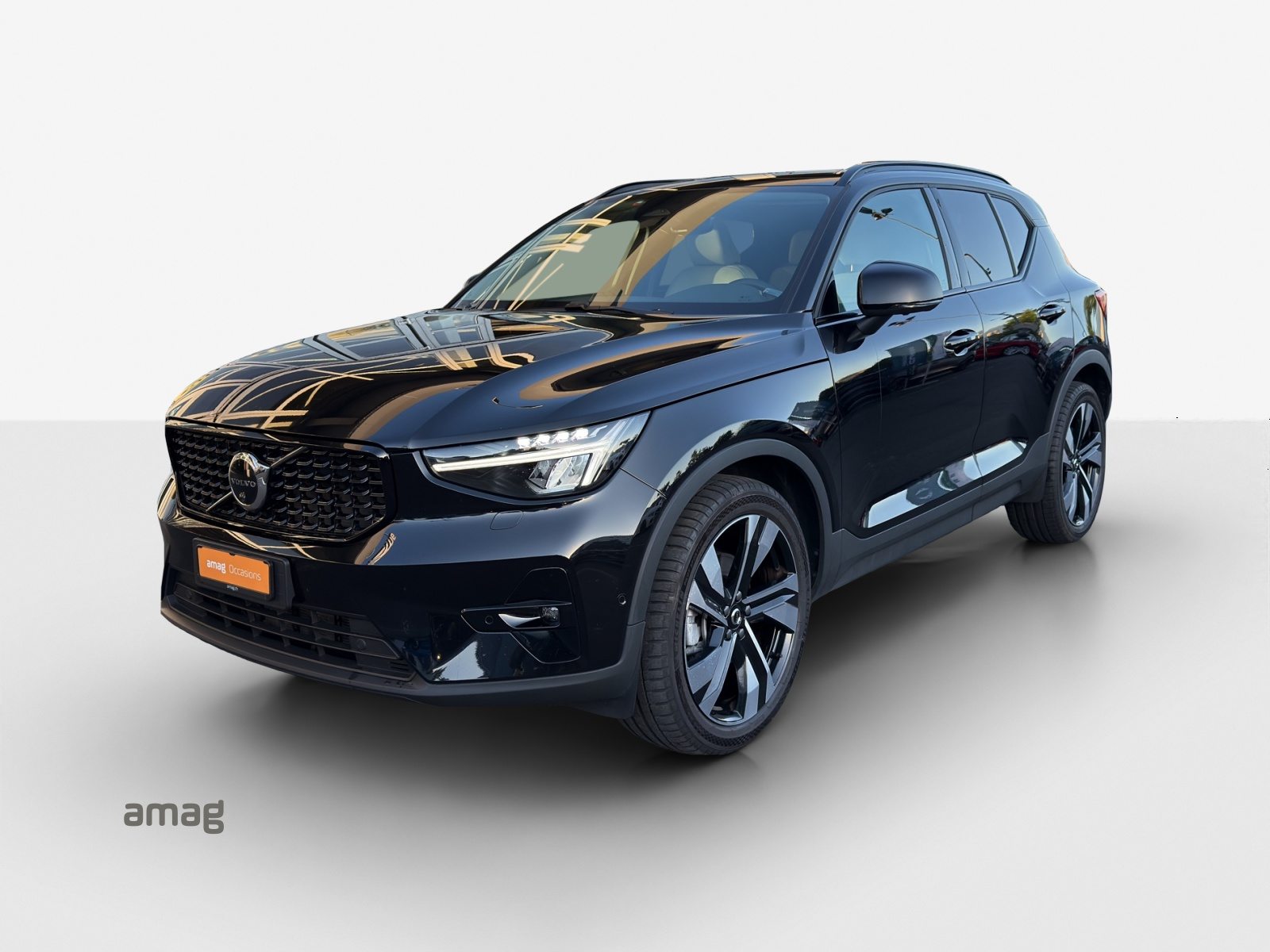 VOLVO XC40 B5 AWD Plus Dark