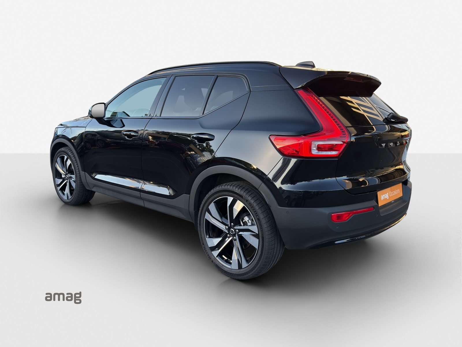 VOLVO XC40 B5 AWD Plus Dark, Essence, Occasion / Utilisé, Automatique - 3