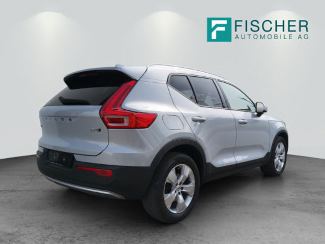 VOLVO XC40 D4 AWD Momentum, Occasioni / Usate, Automatico - 2