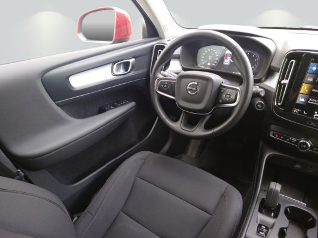 VOLVO XC40 B4 B AWD Momentum, Occasion / Gebraucht, Automatik - 5