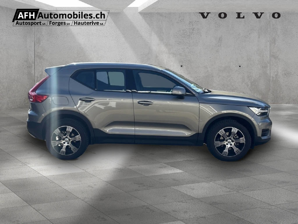 VOLVO XC40 T3 Momentum, Essence, Occasion / Utilisé, Automatique - 3