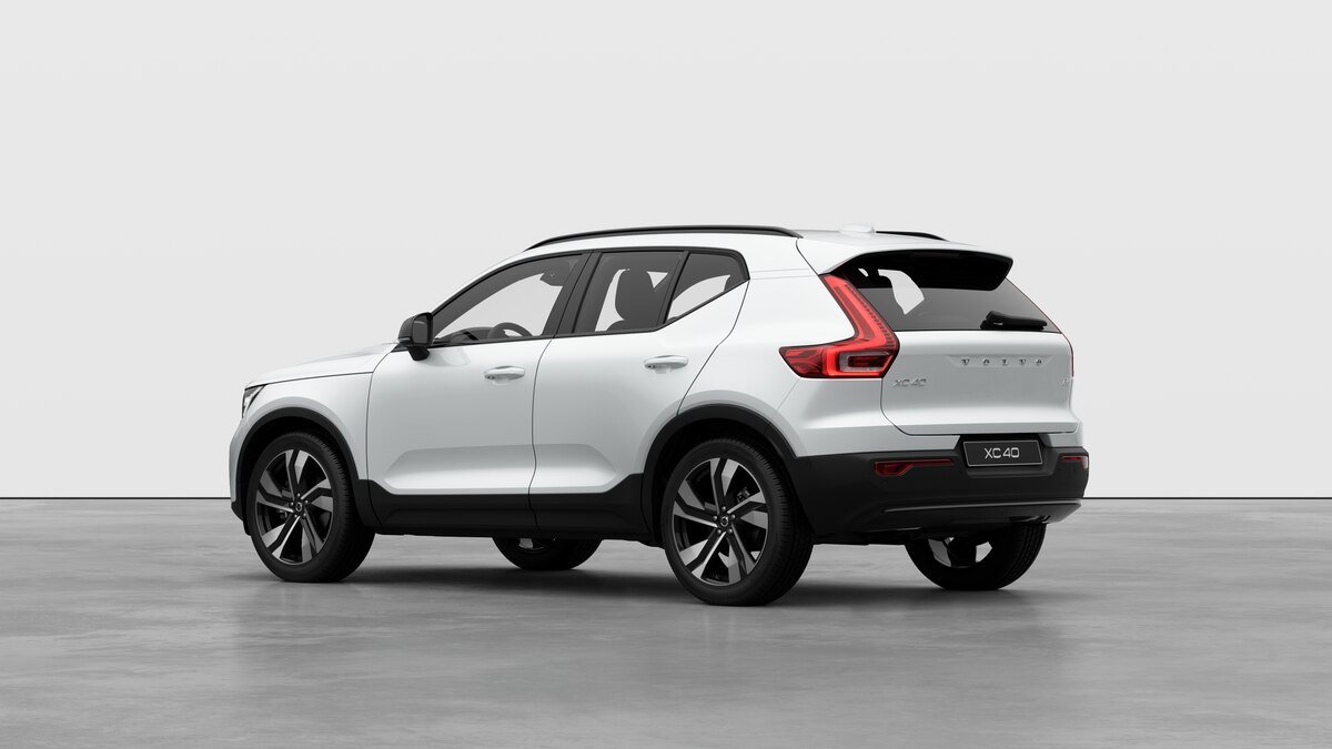 VOLVO XC40 2.0 B3 MH Plus Dark, Hybride Leggero Benzina/Elettrica, Auto nuove, Automatico - 2