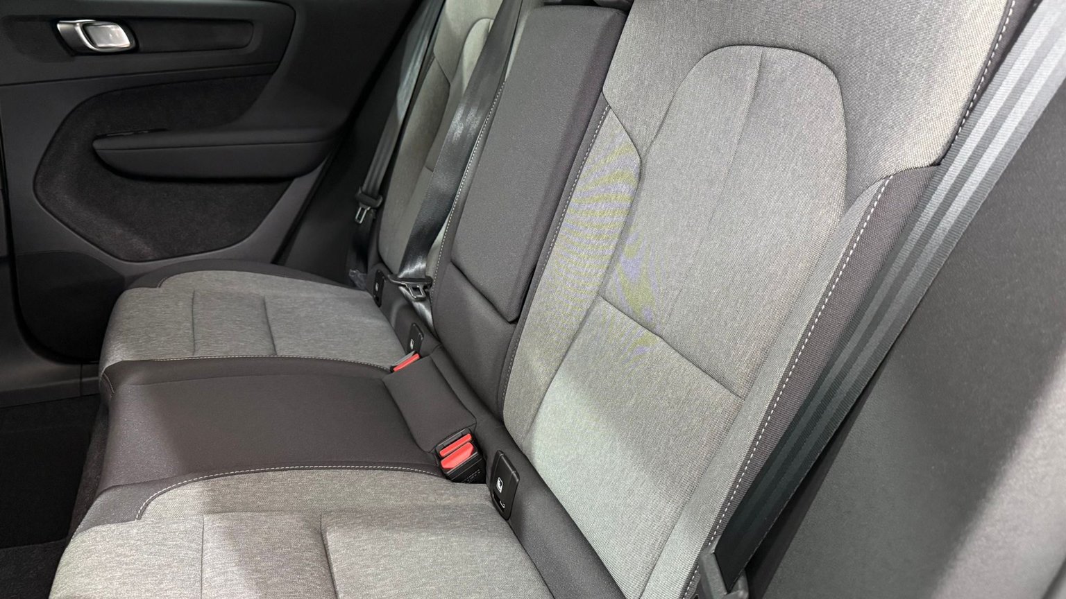 VOLVO XC40 2.0 B3 MH Core, Hybride Intégral Essence/Électricité, Voiture nouvelle, Automatique - 6