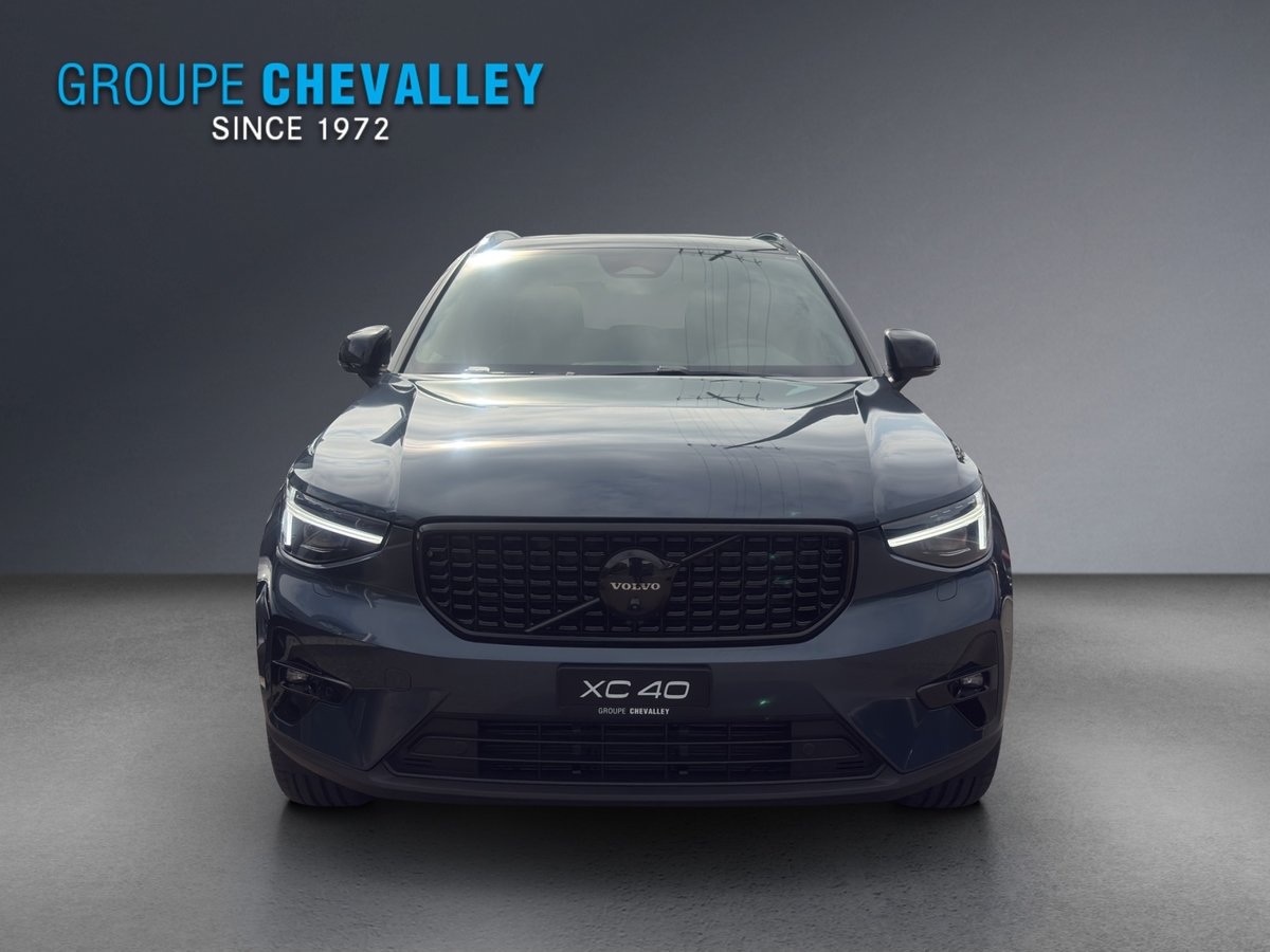 VOLVO XC40 B4 Benzin Mild Hybrid Ultra Black Edition DCT, Hybride Leggero Benzina/Elettrica, Auto nuove, Automatico - 2