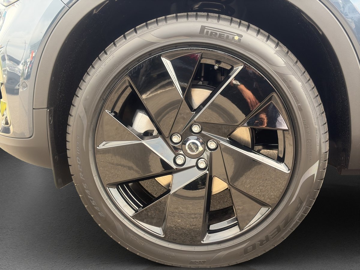 VOLVO XC40 B4 Benzin Mild Hybrid Ultra Black Edition DCT, Mild-Hybrid Benzin/Elektro, Neuwagen, Automatik - 6