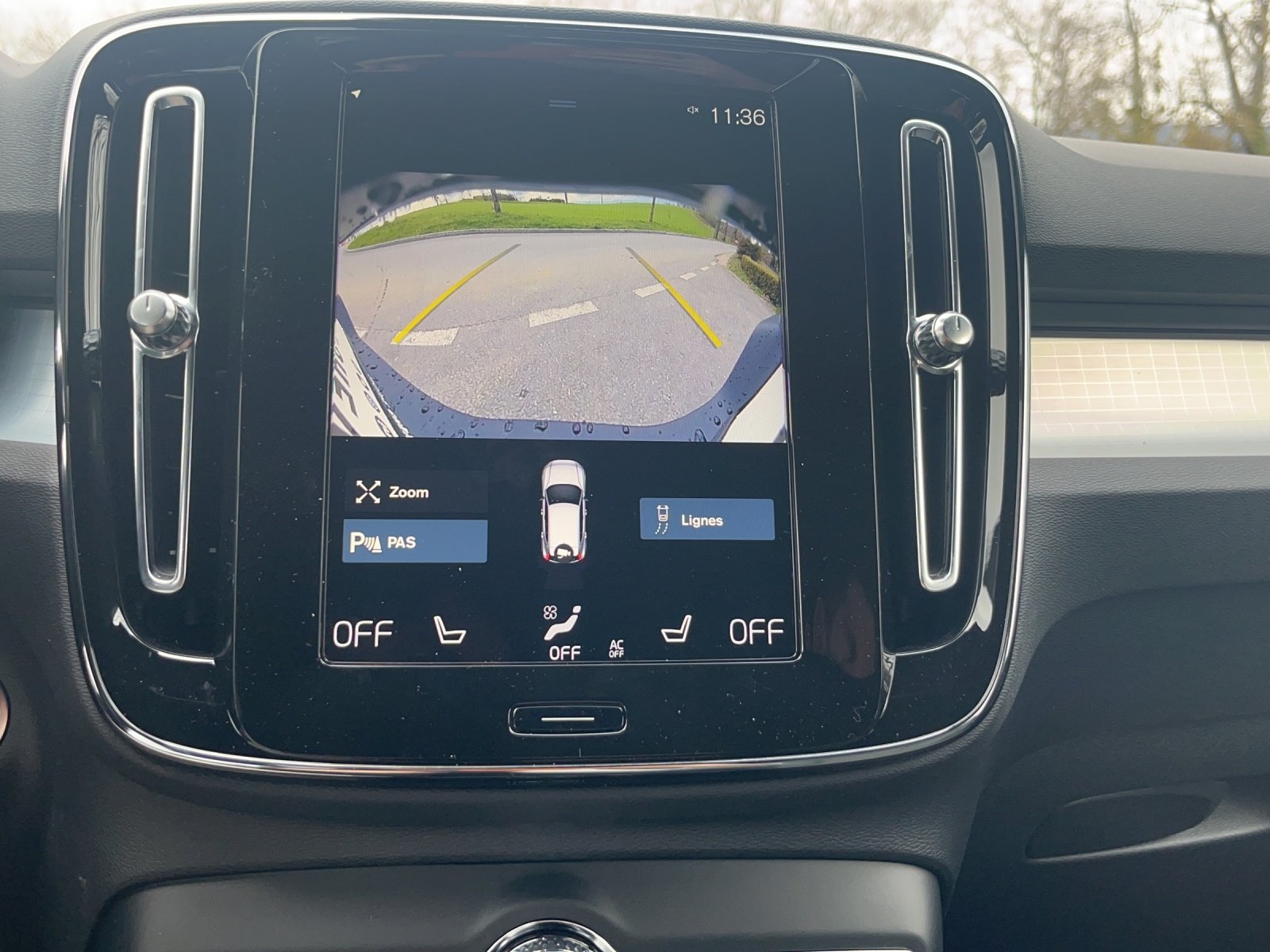 VOLVO XC40 B3 Benzin Mild Hybrid Xcite DCT, Hybride Leggero Benzina/Elettrica, Auto nuove, Automatico - 7