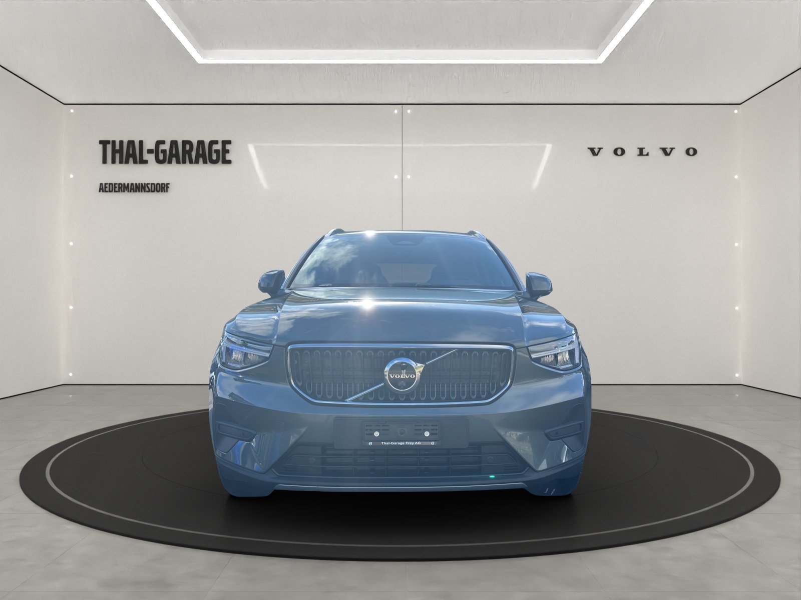 VOLVO XC40 2.0 B3 MH XCITE, Mild-Hybrid Petrol/Electric, New car, Automatic - 2