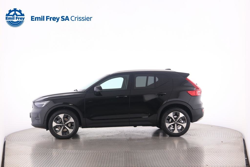 VOLVO XC40 2.0 B3 MH Core, Mild-Hybrid Petrol/Electric, New car, Automatic - 2