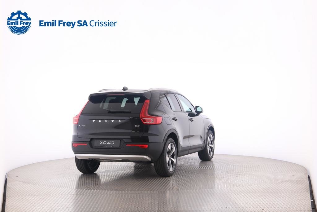 VOLVO XC40 2.0 B3 MH Core, Mild-Hybrid Petrol/Electric, New car, Automatic - 4