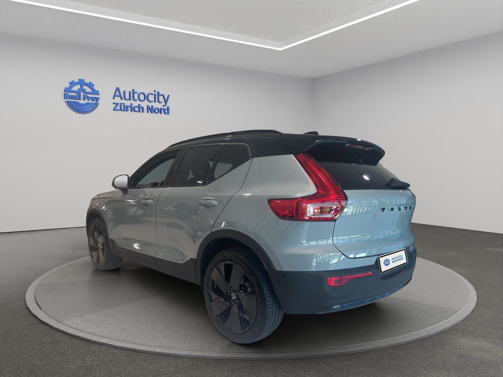 VOLVO XC40 2.0 B4 MH Ultra Black Edition, Hybride Léger Essence/Électricité, Voiture nouvelle, Automatique - 3