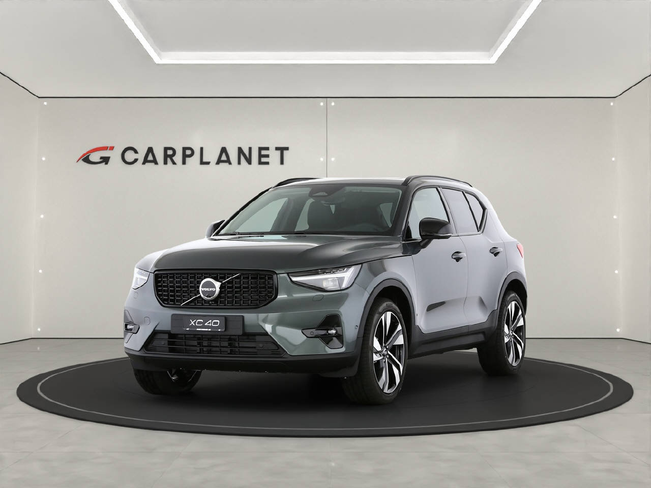 VOLVO XC40 2.0 B4 MH Ultra Dark
