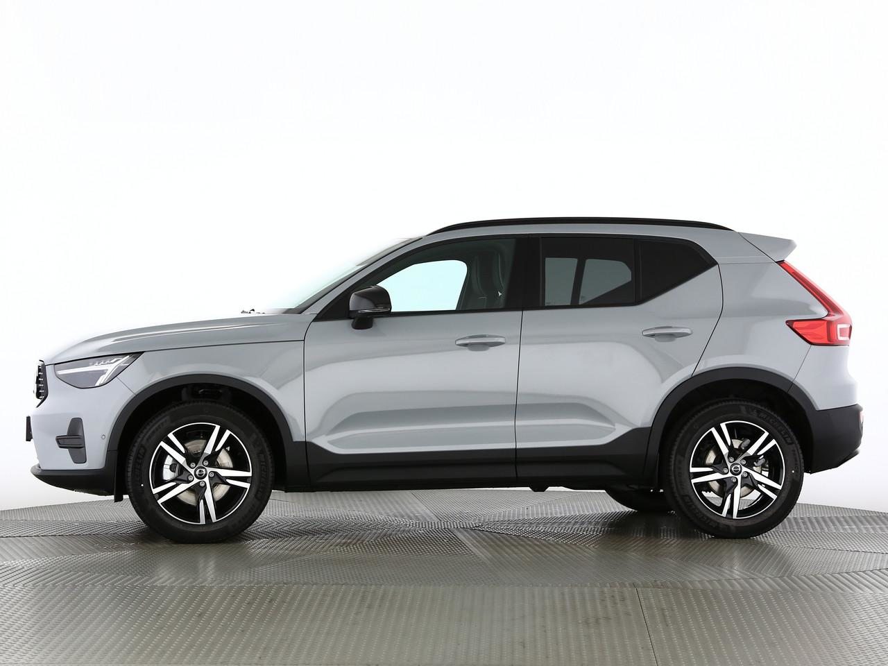 VOLVO XC40 2.0 B3 MH Plus Dark, Hybride Léger Essence/Électricité, Voiture nouvelle, Automatique - 3