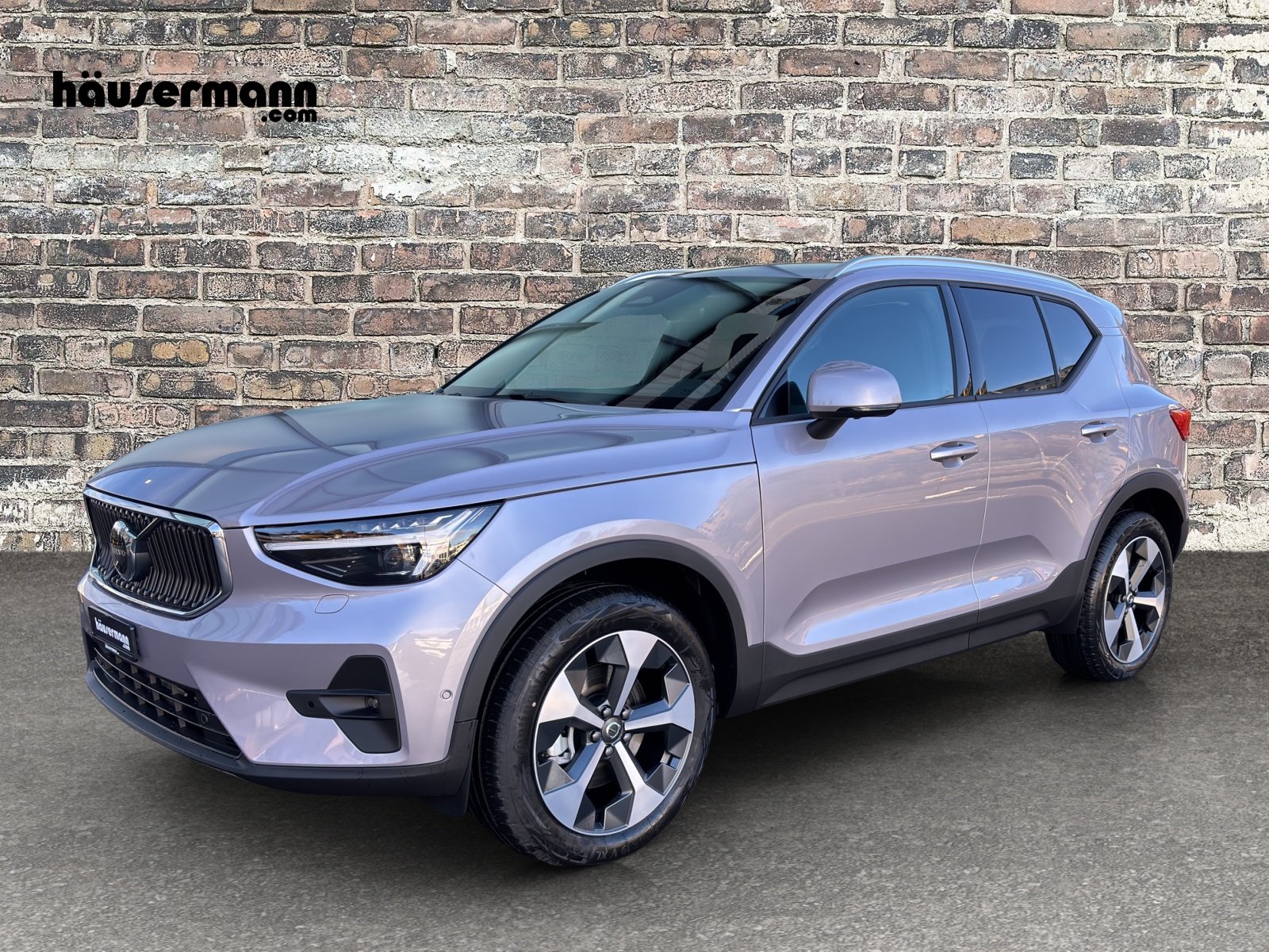 VOLVO XC40 2.0 B3 MH Core XCITE