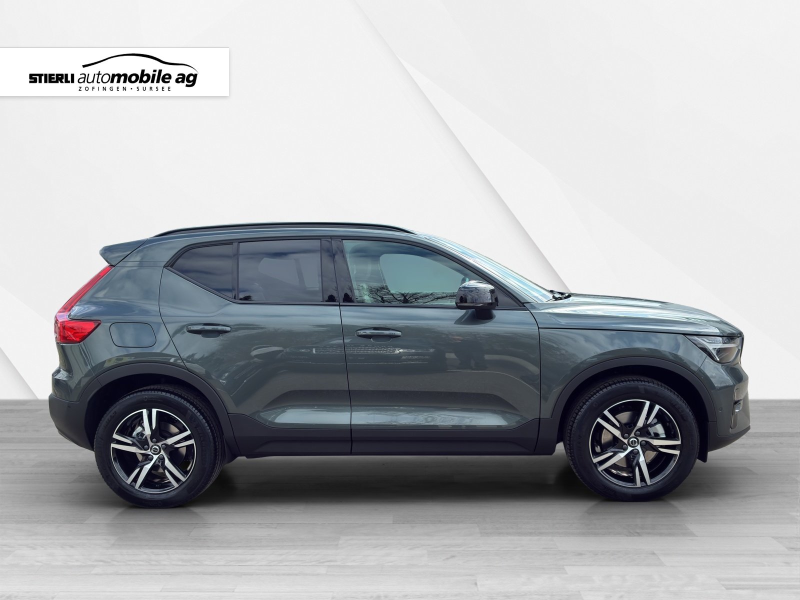 VOLVO XC40 2.0 B3 MH Plus Dark, Hybride Léger Essence/Électricité, Voiture nouvelle, Automatique - 4