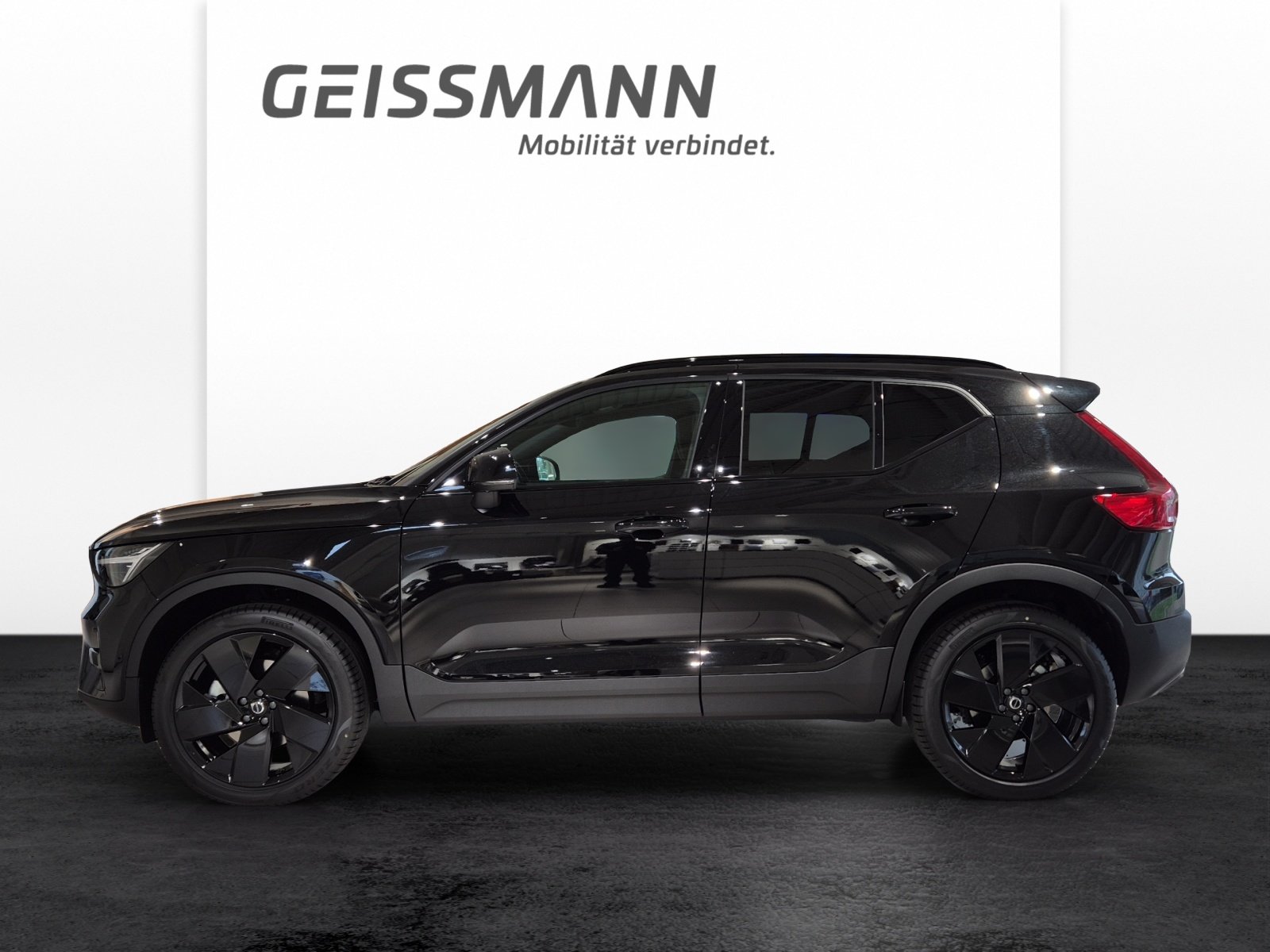 VOLVO XC40 2.0 B4 MH Black Edition, Mild-Hybrid Benzin/Elektro, Neuwagen, Automatik - 3