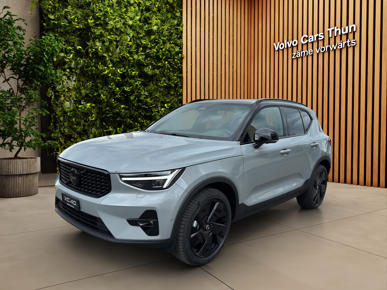 VOLVO XC40 2.0 B4 MH Black Edition