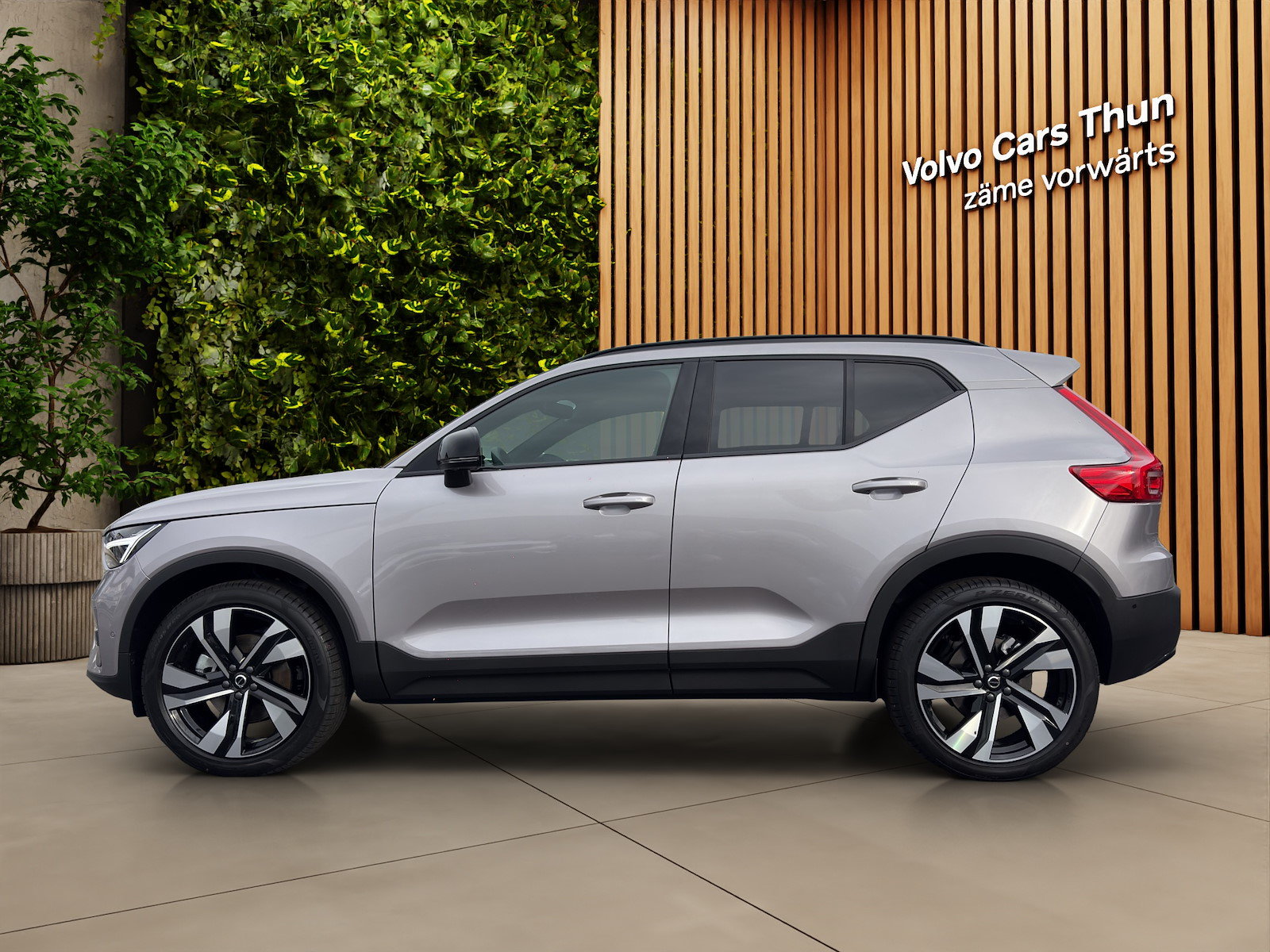 VOLVO XC40 2.0 B4 MH Ultra Dark, Mild-Hybrid Benzin/Elektro, Neuwagen, Automatik - 2